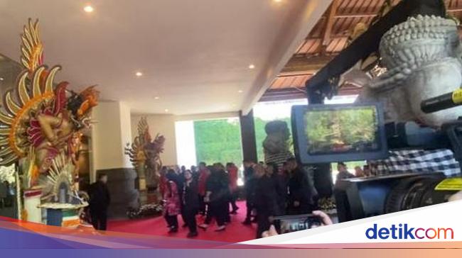 Lambaian Mega-Puan di Kongres Hari Kedua Usai Penetapan Ketum
