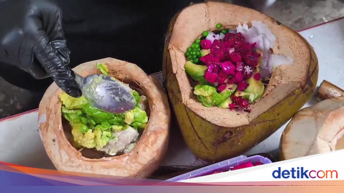 Ide Rizki 'Sulap' Batok Kelapa Jadi Kuliner Viral di Purwakarta