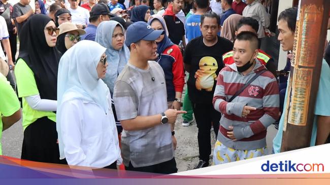 Ruko Terbakar di Pekanbaru, Walkot Agung Sambangi Keluarga Korban