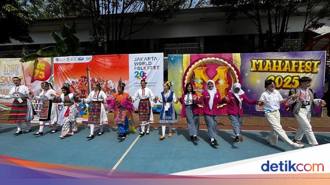 Antusias Pelajar SMAN 6 Jakarta Belajar Budaya Lintas Negara dari Delegasi JWFF