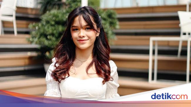 Serafesya Curahkan Perasaan Patah Hati Lewat Single Rooftop