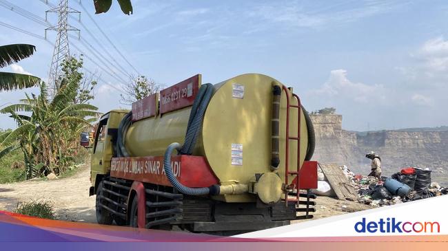 Tak Hanya Sampah, Brown Canyon Juga Dikotori Pembuangan Tinja Manusia