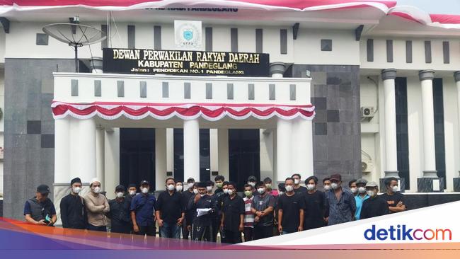 Warga Tolak TPA Bangkonol Tampung Sampah Tangsel: Sekarang, Bau Luar Biasa