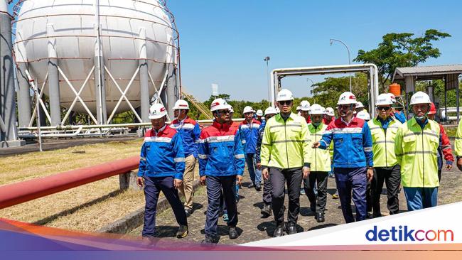 Pastikan Sarfas Prima, Dirut Pertamina Patra Niaga Cek Terminal LPG
