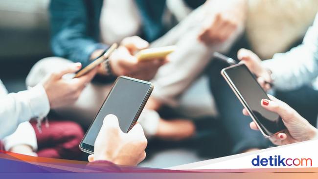 Cara Melacak Lokasi Seseorang Pakai WhatsApp dan Google Maps