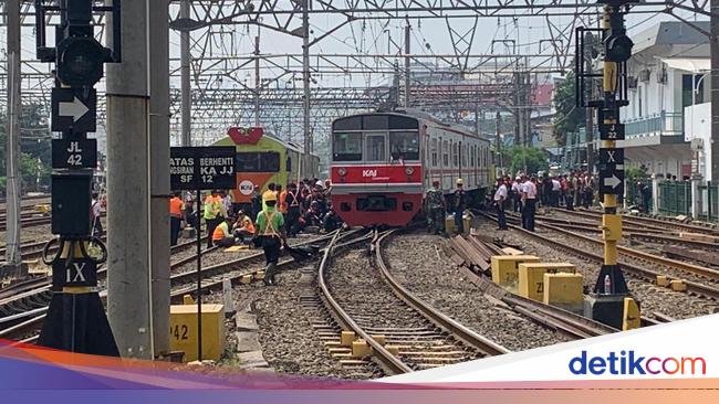 KRL Anjlok di Stasiun Jakarta Kota Sudah Dievakuasi, Perjalanan Kembali Normal