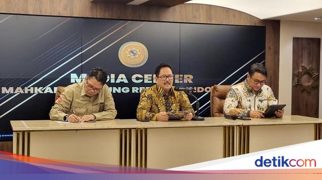 MA Bakal Periksa Hakim Pemvonis Tom Lembong 4,5 Tahun Penjara