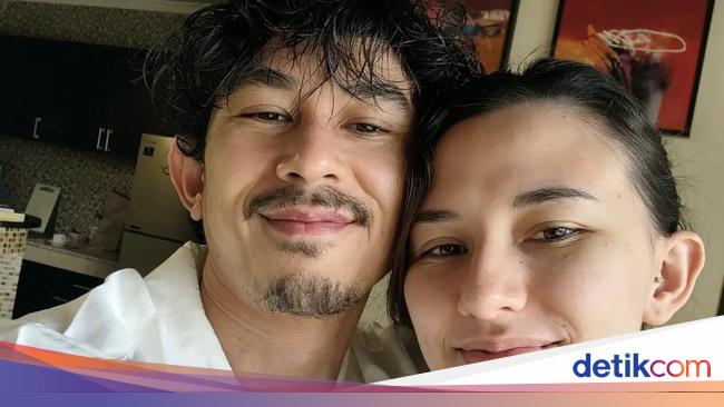 Kenangan Dahlia Poland dan Fandy Christian Saat Makan Bareng