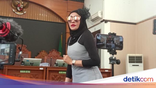 Reaksi Doktif Usai BPOM Cabut Izin Edar 21 Skincare, Disebut Ada Produknya