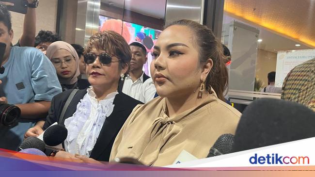 Klaim Lisa Mariana soal Peluang DNA Anak Tak Cocok dengan RK: Nggak Mungkin