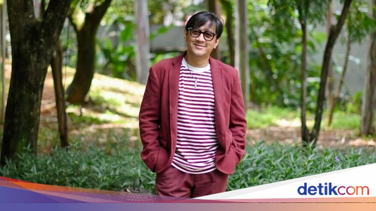 Andre Taulany akhirnya mendapat putusan cerai dari Pengadilan Agama Jakarta Selatan. Ia bersyukur setelah permohonan ikrar talaknya dikabulkan.