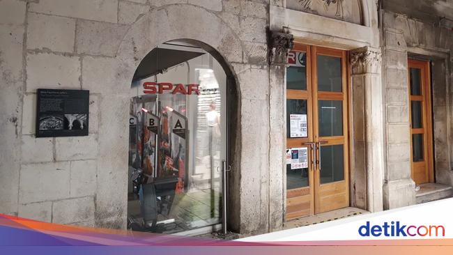 Cantiknya Supermarket di Dalam Istana Kroasia yang Dilindungi UNESCO