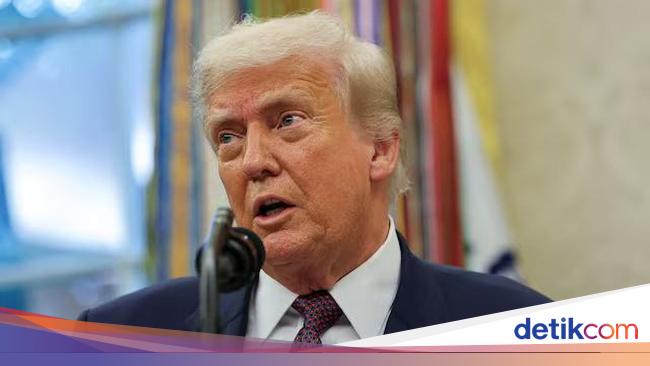 Trump Tetapkan Tarif Impor Baja dan Semikonduktor Mulai Minggu Depan