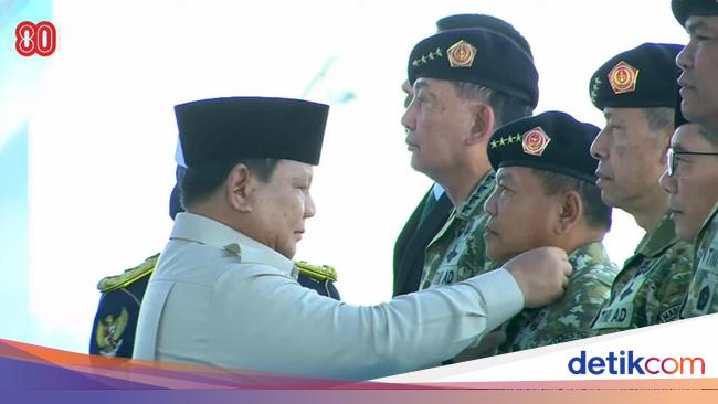 Prabowo Anugerahkan Jenderal Kehormatan untuk Sjafrie Sjamsoeddin-Herindra