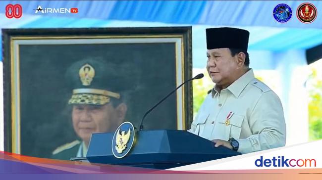 Prabowo: Tidak Ada Komandan Pasukan Memimpin dari Belakang!