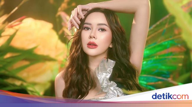 Apa Kabar Aura Kasih?