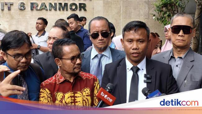 Roy Suryo cs Minta Pemeriksaan soal Ijazah Palsu Ditunda: Rayakan HUT RI