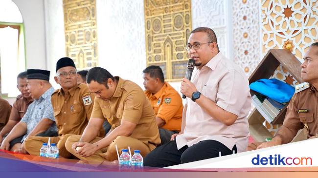 Andre Rosiade Bantu 2 Masjid di Sijunjung: Kami Siap Berkolaborasi dengan Pemda