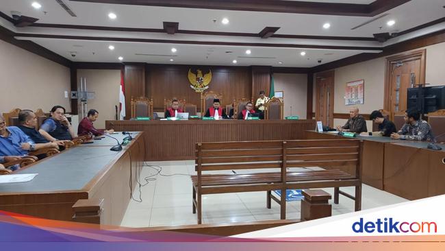 Sidang Eks Wamendes Vs Roy Suryo dkk soal Isu Ijazah Palsu Jokowi Ditunda