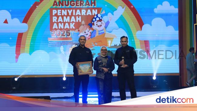 TRANS7 Kembali Raih 2 Penghargaan di Anugerah Siaran Ramah Anak 2025