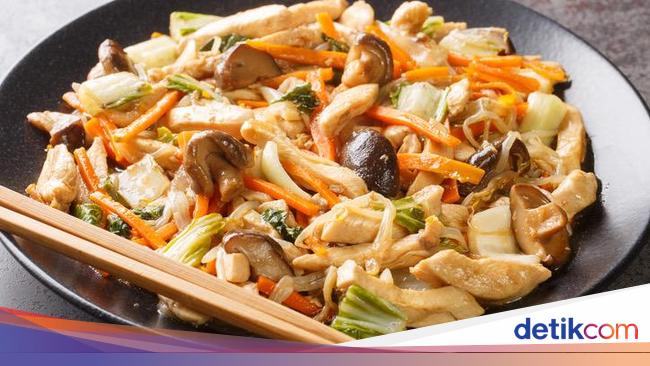 Resep Ayam Tumis Jamur Bumbu Gurih yang Praktis buat Bekal