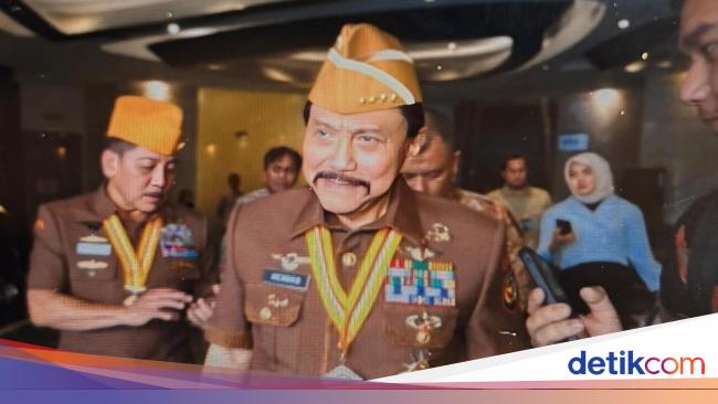 Hendropriyono Maknai Begini Terkait Izin Pengibaran Bendera One Piece