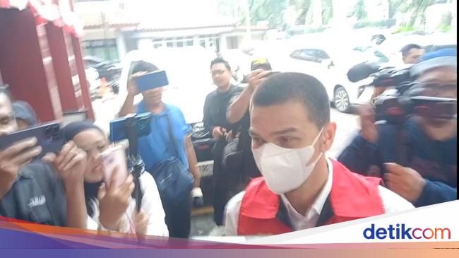 Jonathan Frizzy Pilih Bungkam Jelang Sidang Lanjutan Kasus Vape