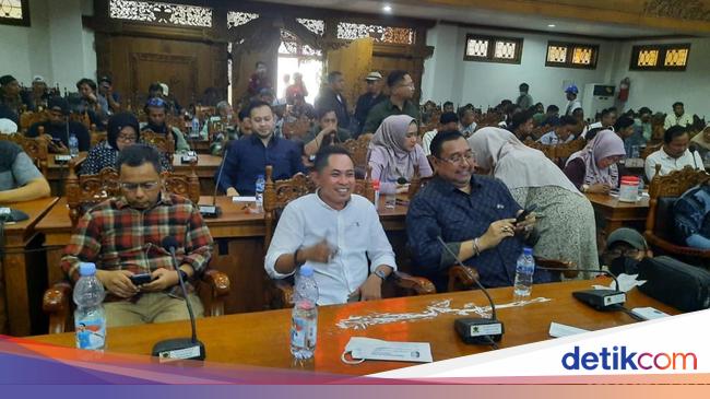 Suasana Rapat Paripurna DPRD Pati