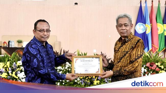 Wamensos: Presiden Berupaya Putus Rantai Kemiskinan Lewat Sekolah Rakyat