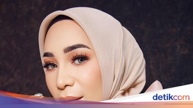 Mewah! Momen Erin Taulany Saat Kulineran di Luar Negeri