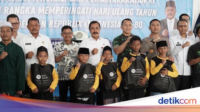 Kemenimipas Gelar Baksos, Khitanan Massal dan Bakti Kesehatan di Lapas Tangerang