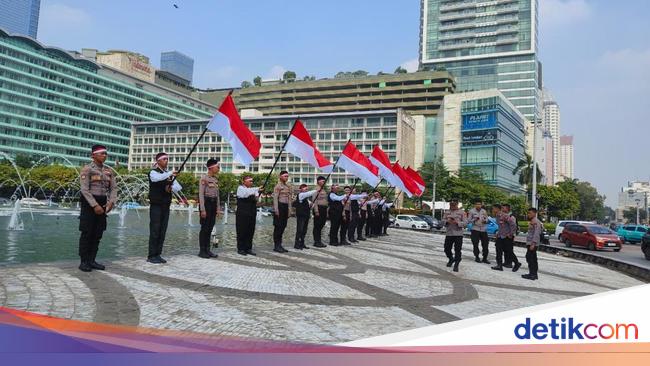 Lagu 'Indonesia Raya' Bergema di Bundaran HI Sambut HUT Ke-80 RI