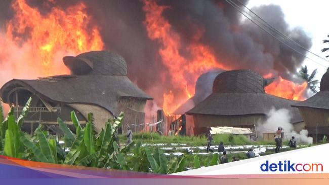 Kebakaran Hebat di Resort Kawasan Tabanan Bali, 16 Cottage Hangus