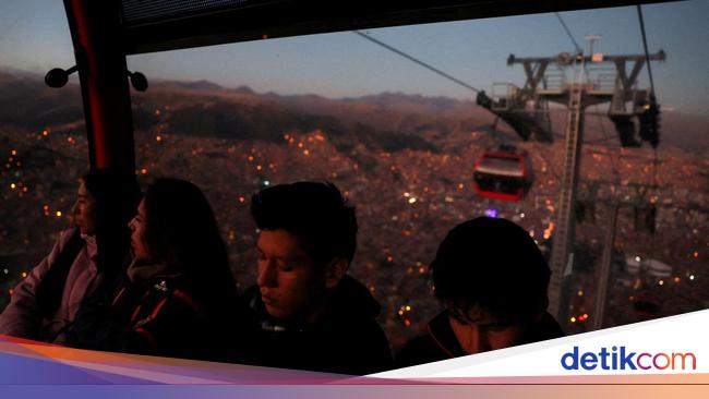 Kereta Gantung Jadi Transportasi Publik Unik Bolivia