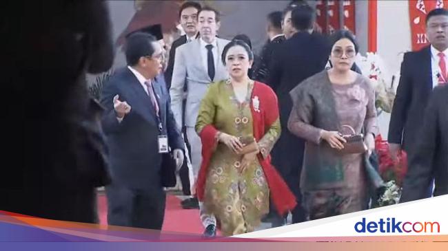 Menteri Ekonomi Prabowo Hadiri Sidang Tahunan MPR, Sri Mulyani Berkebaya Ungu