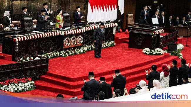 Doa Legislator PDIP di Paripurna: Lindungi Prabowo dari Tangan-tangan Tamak