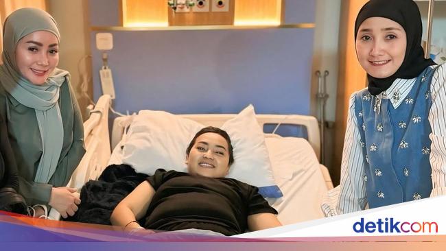 Senyum Mpok Alpa Saat Dijenguk Kristina Sebelum Meninggal Dunia