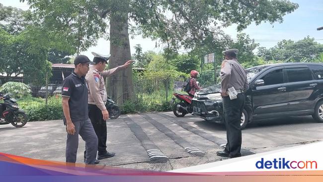 Polisi Tidur Deret 3 di Tanjakan Depok Dikeluhkan, Akhirnya Dibongkar