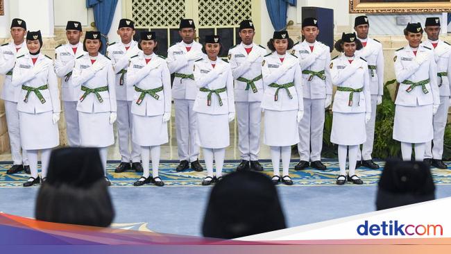 Momen Pengukuhan Paskibraka 2025 di Istana Negara