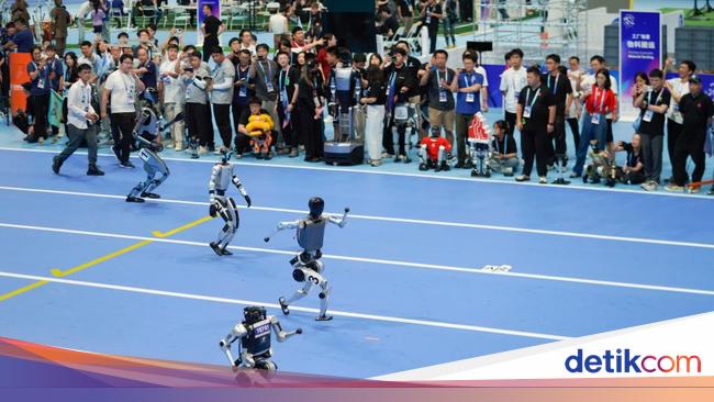 Momen Kocak Olimpiade Robot China, Ada Tabrakan Hingga Gagal Sprint