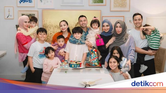 Perayaan Sederhana Ultah Rafathar, Hadiah Mbak Lala hingga Outfit Gemas Lily