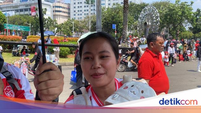Meski Nonton dari Layar, Warga Terharu Lihat Upacara HUT RI di Istana Merdeka