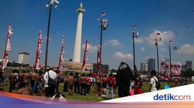 Lomba 17-an Meriahkan Pesta Rakyat di Monas