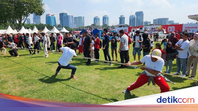 Lomba Tarik Tambang hingga Balap Karung Ramaikan Pesta Rakyat HUT RI di Monas