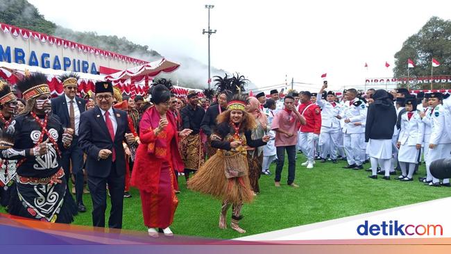 Tarian Kolosal-Konser Dewa 19 Meriahkan HUT Ke-80 RI di Tembagapura