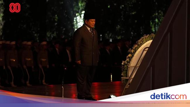 Prabowo Pimpin Upacara Ziarah Nasional dan Renungan Suci di TMP Kalibata