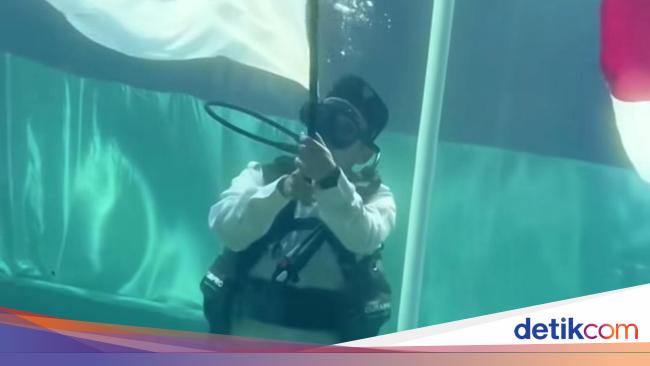 Haru dan Bangga Ruben Onsu Kibarkan Merah Putih Bersama Hiu