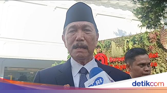 Respons Luhut soal Megawati Absen di Upacara HUT RI di Istana