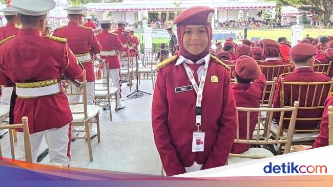 Sempat Bikin Prabowo Terharu, Siswi Sekolah Rakyat Ikut Upacara di Istana