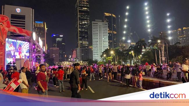 Senangnya Warga Bisa Nikmati City Light-Konser Gratis di Karnaval HUT RI